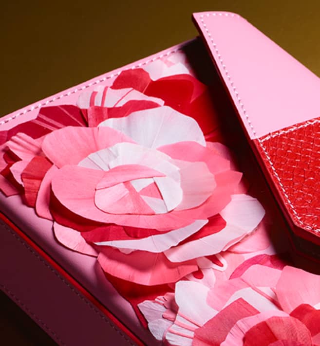 Visuel proche Pochette haute couture Rose Rouge Divine Ingrid Paris 